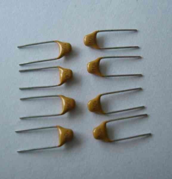 獨(dú)石電容