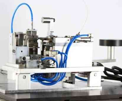CM-30自動(dòng)高速套管機(jī)